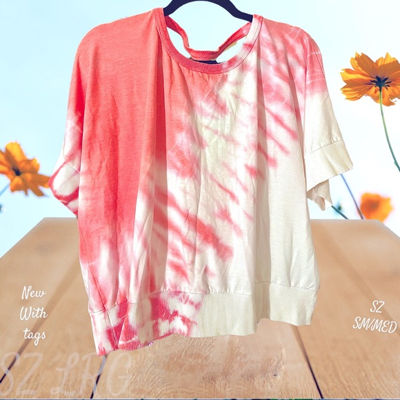 NWT MYSTEREE BRAND UNIQUE TOP, open v-neck front with twist at bottom center, - Picture 8 of 15